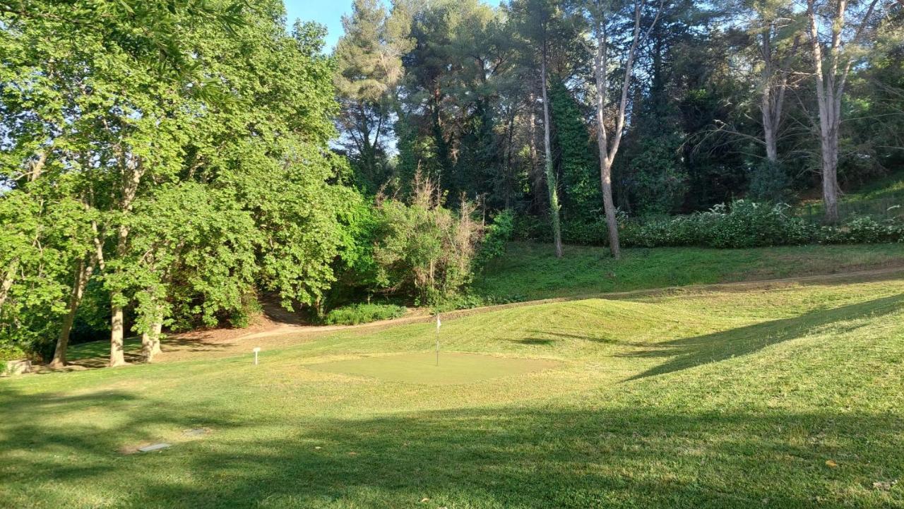 Charmant Appartement Residentiel Avec Terrasse, Jardin Privatif Et Piscine A Cannes Esterno foto