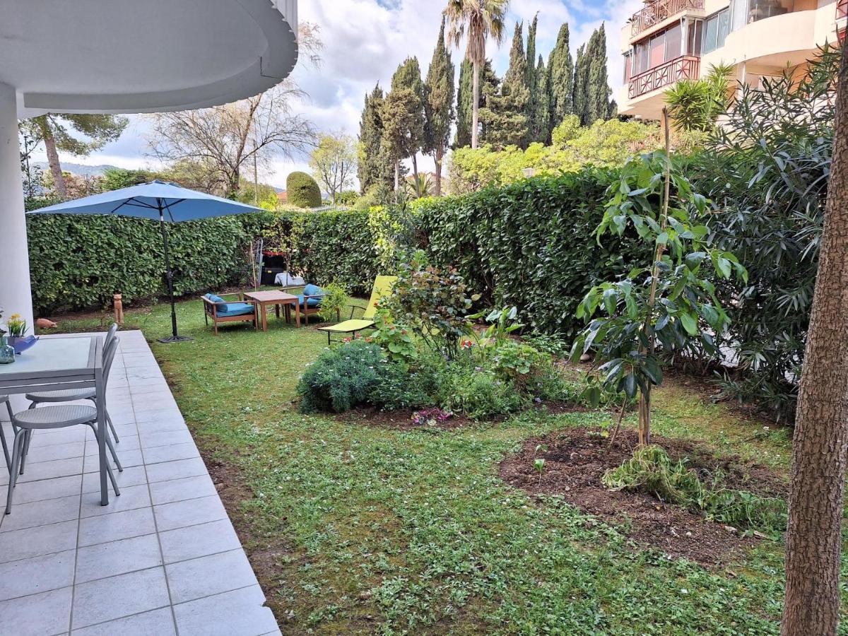 Charmant Appartement Residentiel Avec Terrasse, Jardin Privatif Et Piscine A Cannes Esterno foto